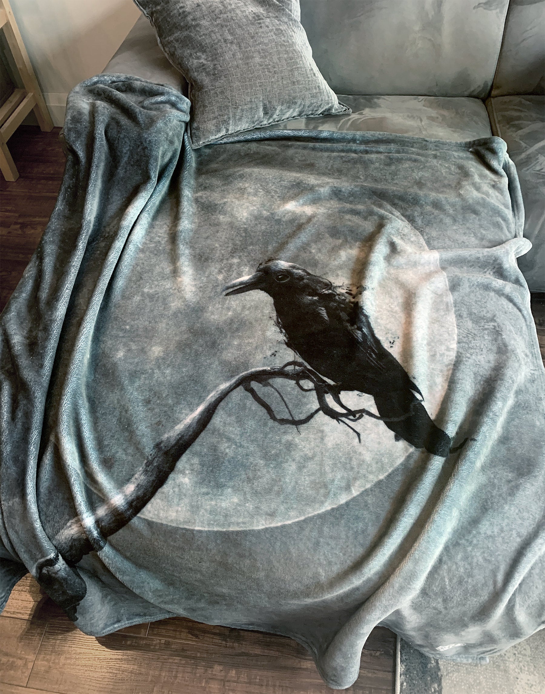 Raven Throw